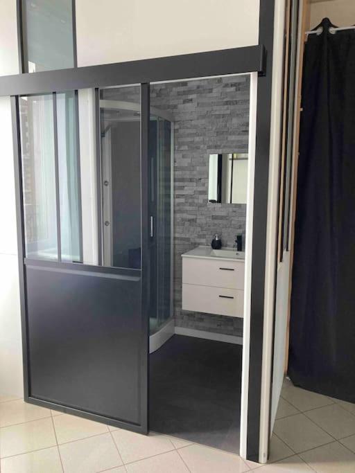 Black & White Harmony Apartment Belfort